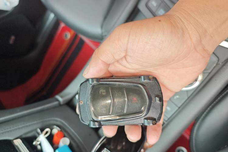 Used Cadillac XT5 2020 28T Luxury Version Vehicle Key