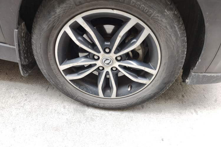 Used Dongfeng Fengon 580 2018 1.5T Manual Luxury Model
