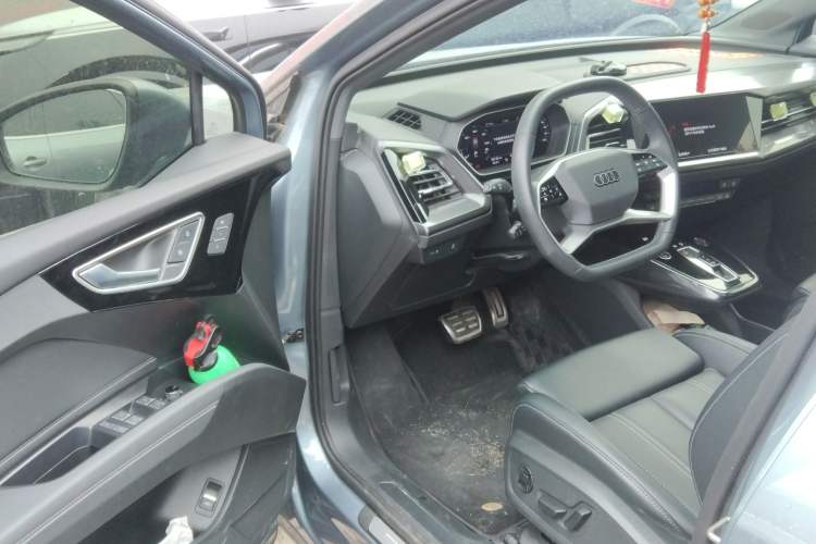 Used Audi Q4 e-tron 2023 50 e-tron quattro Visionary Edition Driver Seat