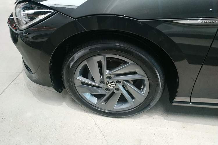 Used Volkswagen Lamando 2024 Lavida L 280TSI DSG Spicy Edition Left Front Wheel Hub