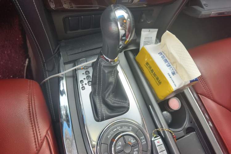 Used Nissan Patrol  Gear Lever