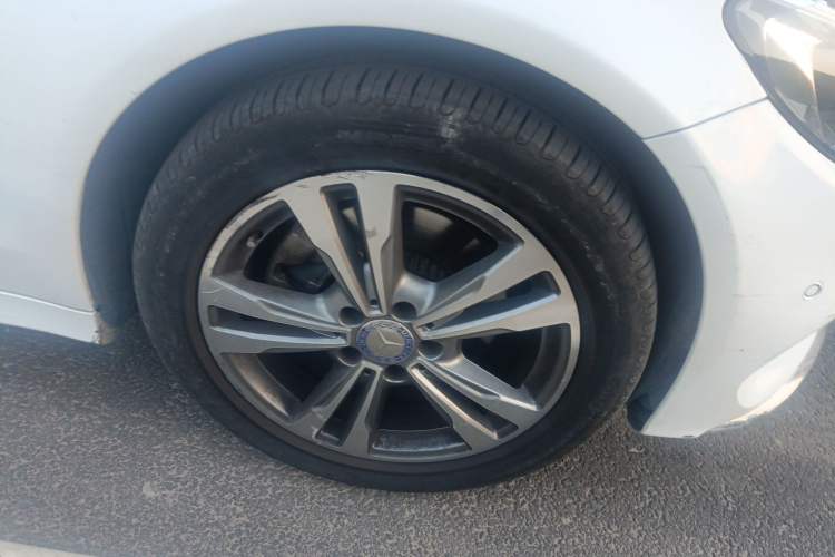 Used Mercedes-Benz C-Class 2017 C 200 L Sport Edition Right Front Wheel Hub