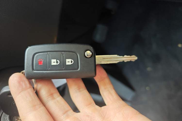 Used Foton Intelligent Blue Elf E7 2024 All-Electric Van Flat Roof 2 Seats EVE Energy 41.86 kWh Interior 1