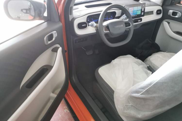 Used Geely Galaxy Panda 2025 210km Panda Rider Left Front Seat