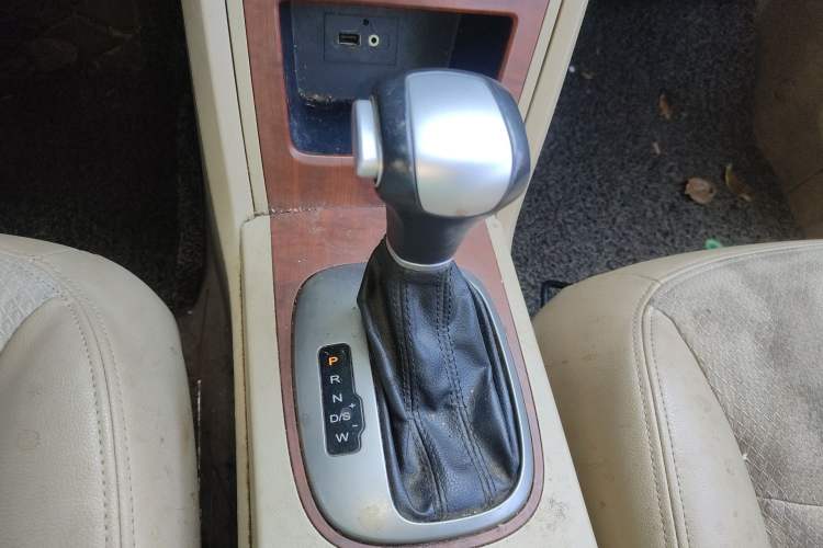 Used Roewe 350 2014 1.5L Automatic Xunyue Version
