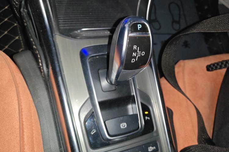 Used BYD Song New Energy 2017 Song DM 1.5TID All-Wheel Drive Luxury Model
