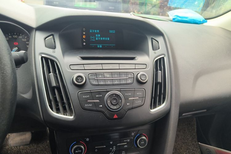 Used Ford Focus 2015 Sedan 1.6L Automatic Trend Model Audio And AC Panel