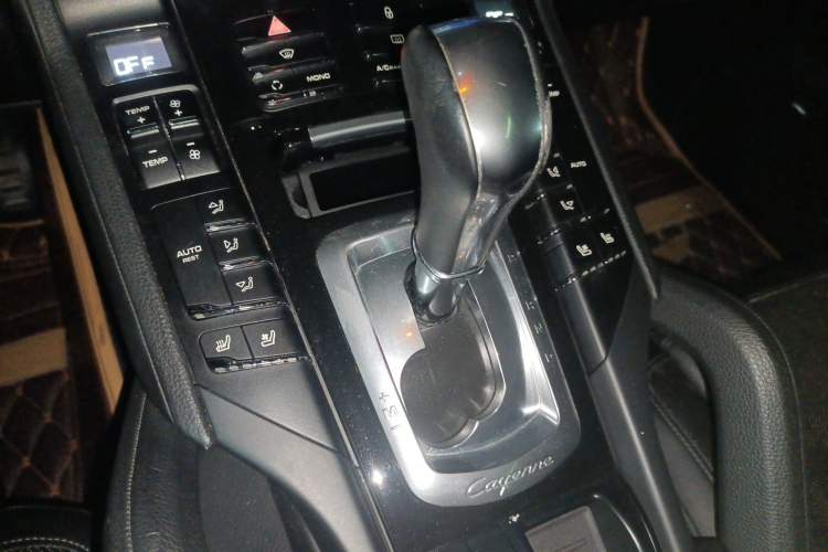 Used Porsche Cayenne  Gear Lever