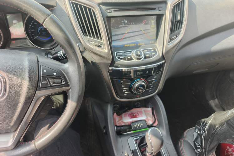 Used CHANGAN CS75 2014 1.8T Automatic Elite Model China IV Standard