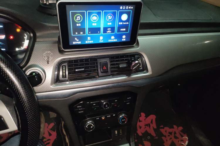 Used BAIC Weiwang M50F 2017 1.5L Luxury Model Audio And AC Panel