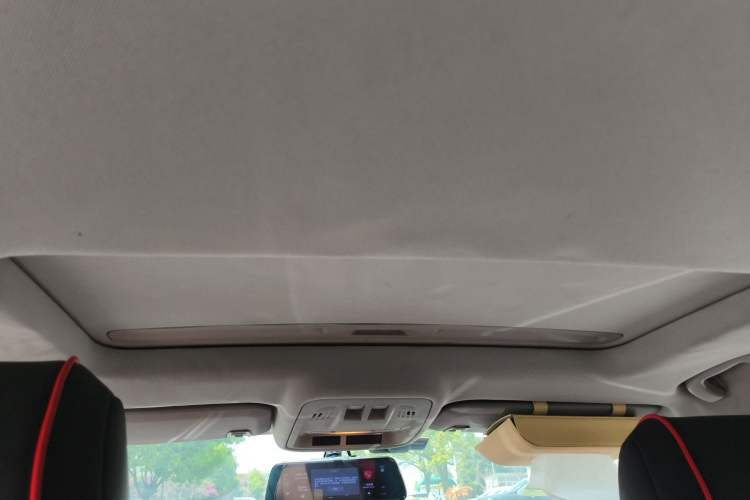 Used Chevrolet Cruze 2017 1.5L Automatic Xuanfeng Edition Headliner