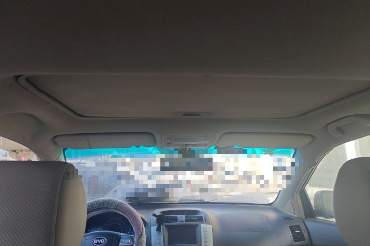 Used BYD S6 2011 2.4L Automatic Luxury Edition
