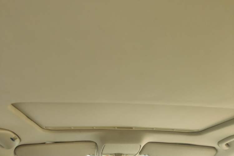 Used Volkswagen Passat 2011 2.0L Manual Luxury Version