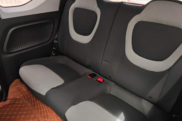 Used Wuling Hongguang MINIEV 2024 3rd Generation 215km Youth Edition Left Rear Seat