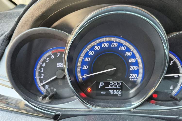 Used Toyota YARiS L Zhi Xuan 2016 Revised Version 1.5G CVT with Dynamic Sunroof