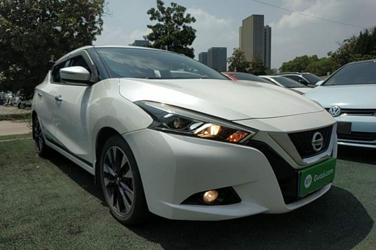 Used Nissan Lannia 2016 1.6L CVT Smart Cool Edition Front Right 45 Deg