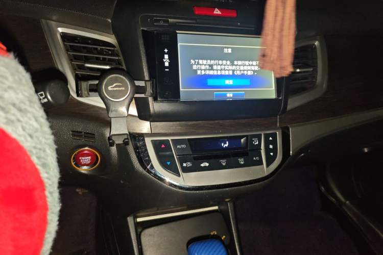 Used Honda Jade 2013 1.8L CVT Luxury Edition 5 seats