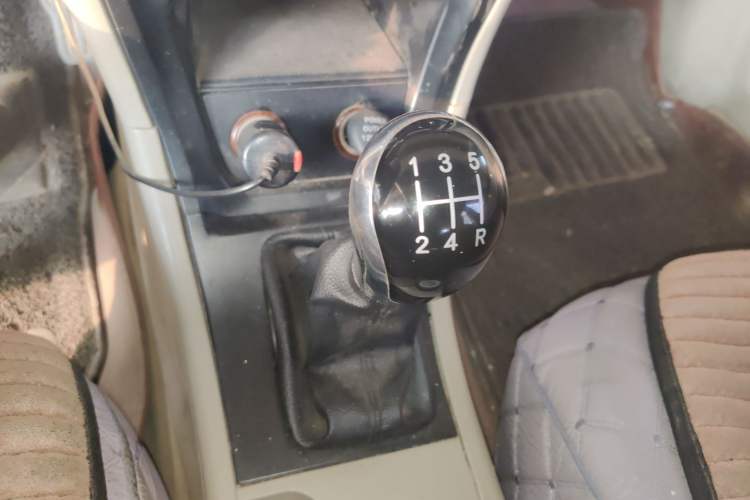 Used Geely Auto Ocean 2014 1.5L Manual Overdrive Trim Gear Lever