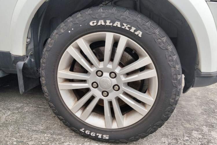 Used Land Rover Discovery 2014 3.0 SDV6 HSE Diesel Edition Right Front Wheel Hub