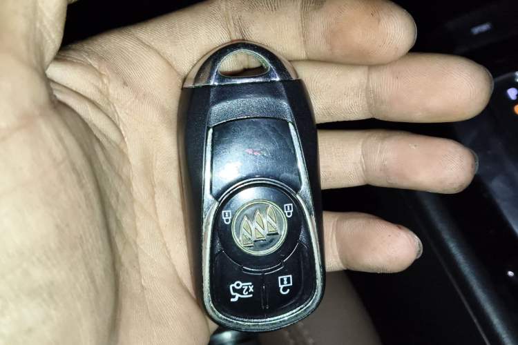 Used Buick Regal 2019 20T Elite Version China VI Standard Vehicle Key