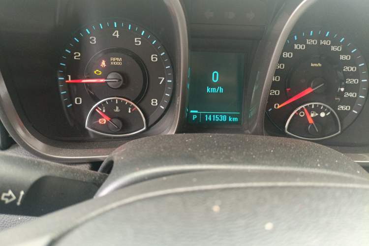 Used Chevrolet Malibu 2013 2.0L Automatic Luxury Edition Odometer Close Up