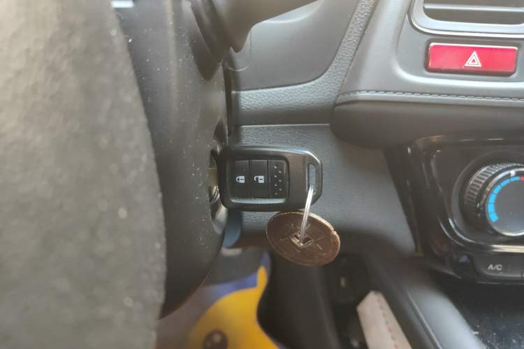 Used Honda Vezel 2015 1.8L CVT 2WD Elite Model Vehicle Key