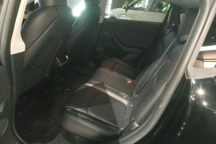 Used Tesla Model Y 2023 Rear-Wheel-Drive Version