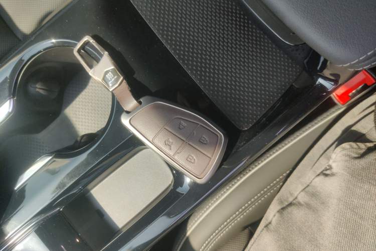 Used Buick Envision 2025 Encore Plus 28T Two-Wheel-Drive Platinum Edition