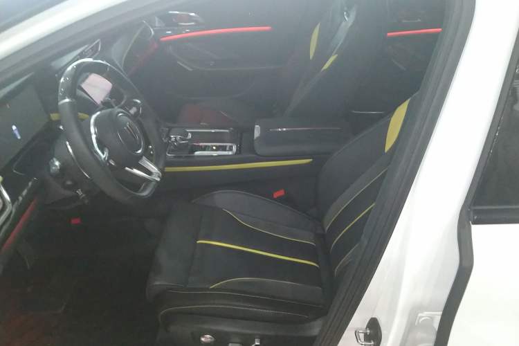 Used Hongqi H6 2023 2.0T ZhiShang Version
