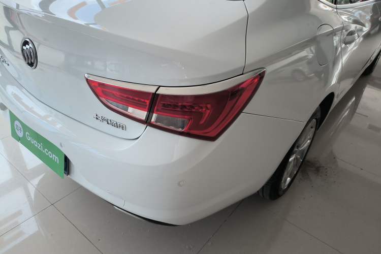 Used Buick Verano 2019 Sedan 20T Dual-Clutch Leading Model
