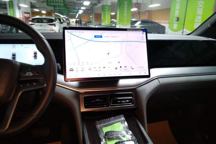 Used BYD Song L DM-i 2025 Intelligent Driving Version 160 km Excellence Edition Audio And AC Panel