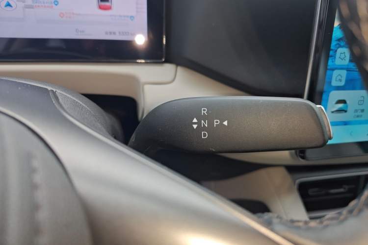 Used BYD Yuan UP 2025 Intelligent Driving Version 401 km Beyond-Range Edition