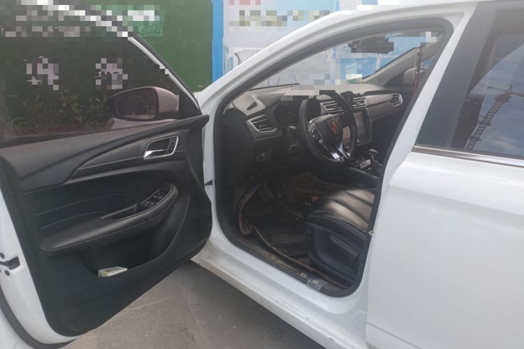 Used Roewe i5 2020 1.5L Automatic 4G Connect Luxury Flagship Edition
