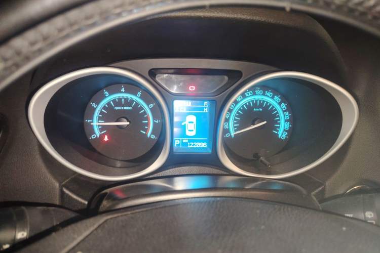 Used GAC Trumpchi GS5 2013 2.0L Automatic Two-Wheel Drive Light Interior Special Edition
