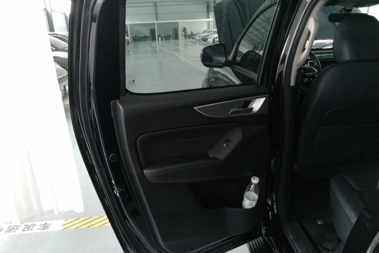 Used Great Wall Poer 2021 2.0T Commercial Version Automatic Diesel 4x4 Elite Long-Box GW4D20M