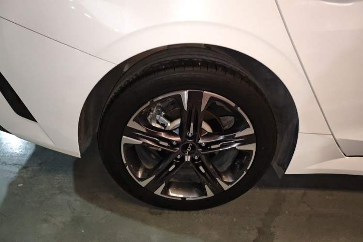 Used Kia K5 2021 270T CVVD Refreshed Edition
