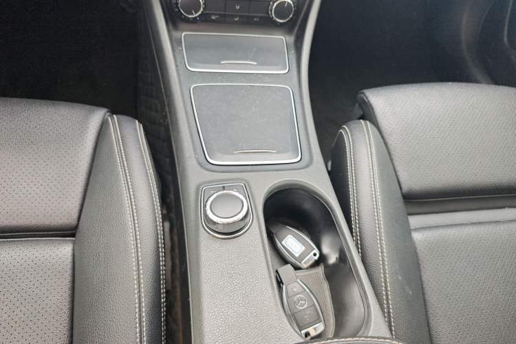 Used Mercedes-Benz GLA 2018 GLA 200 Fashion Model
