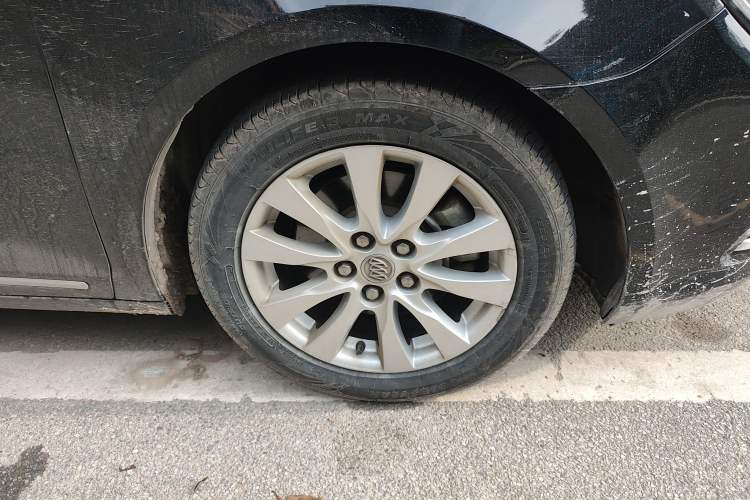 Used Buick LaCrosse 2013 2.4L SIDI Elite Comfort Version
