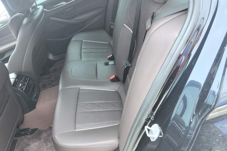 Used BMW 5 Series 2022 Restyled 525Li M Sport Package Left Rear Seat