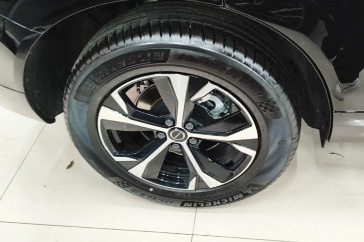 Used Volvo XC60 2026 B5 4x4 Smart Luxury Edition