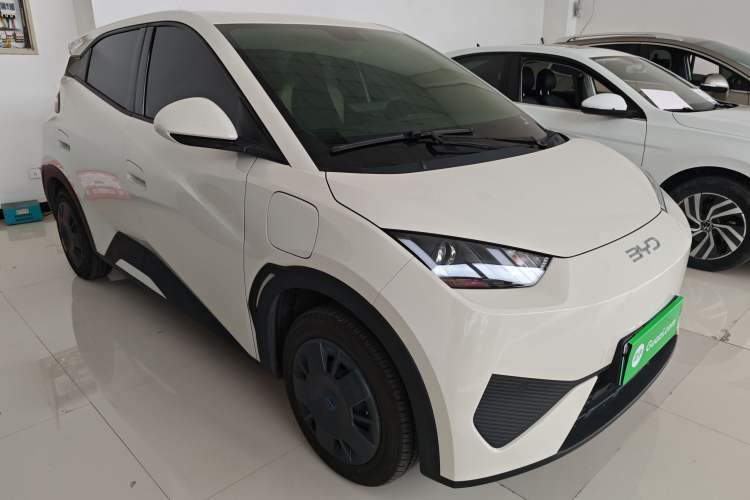 Used BYD Seagull 2025 305km Active Version Front Right 45 Deg