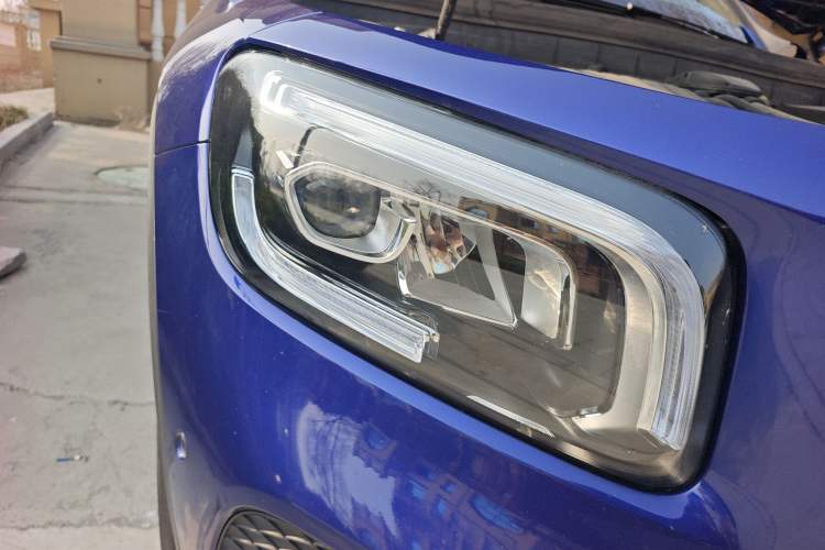 Used Mercedes-Benz GLB 2020 Updated GLB 200 Dynamic Edition Right Front Headlight