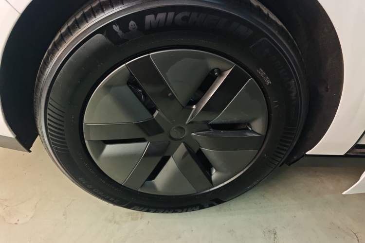 Used Li Auto MEGA 2025 Home Family Special Edition