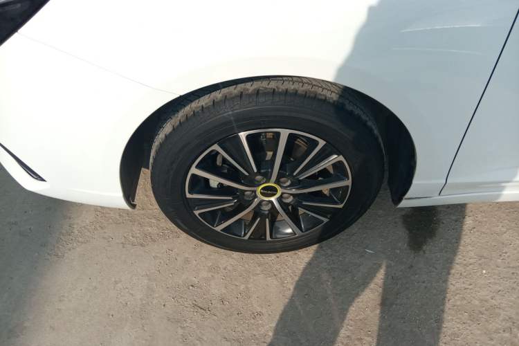 Used Roewe i5 2021 1.5L Manual Platinum Edition
