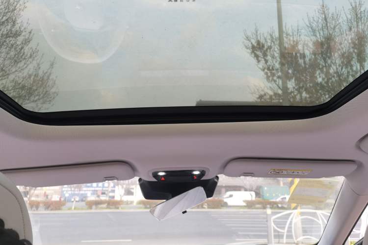 Used NETA L 2024 Extended-Range 310 Flash-Charge Red Edition