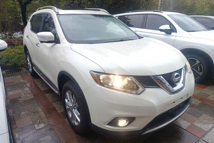 Used Nissan X-Trail 2015 2.0L CVT Comfort MAX Edition 2WD
