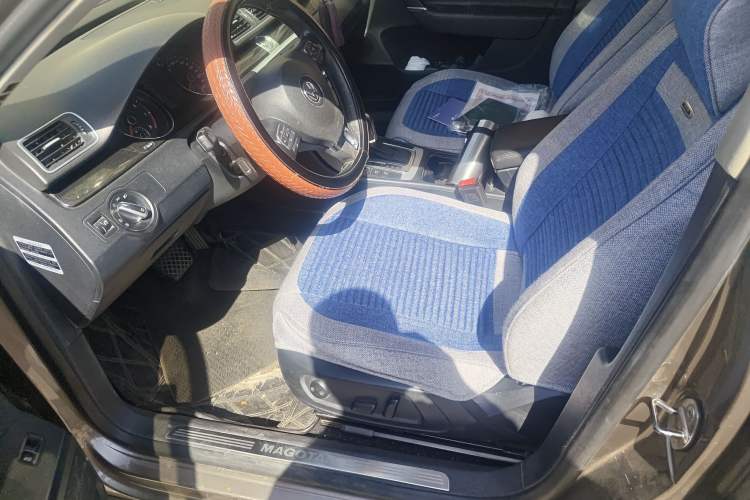 Used Volkswagen Magotan 2012 Revised 1.8TSI Luxury Version Left Front Seat