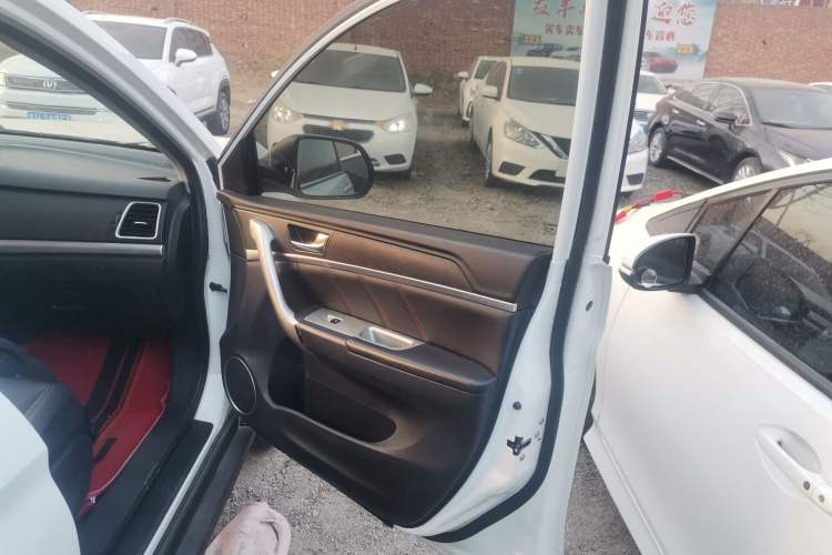 Used Haval M6 2019 1.5T DCT Two-Wheel Drive Elite Version China VI Standard