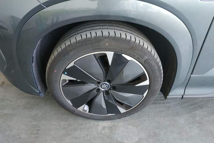 Used BYD Tang L 2025 EV 600KM All-Wheel-Drive LiDAR Flagship Model