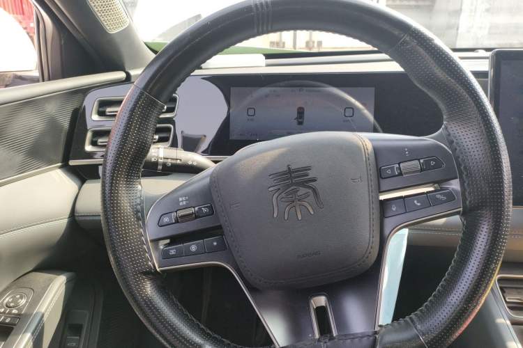 Used BYD Qin L 2024 DM-i 120KM Leading Model Steering Wheel